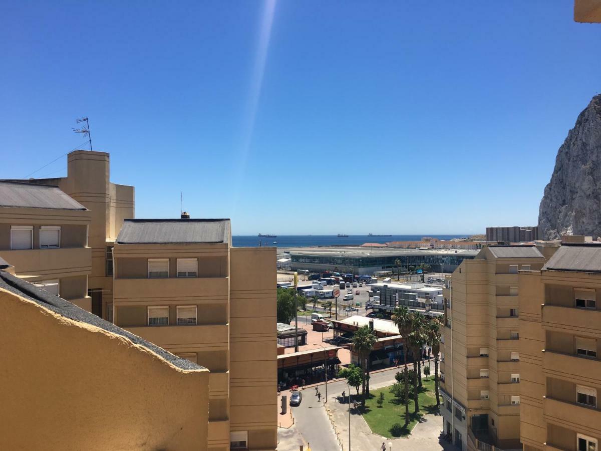 Monkey Room La Línea de la Concepción Екстериор снимка